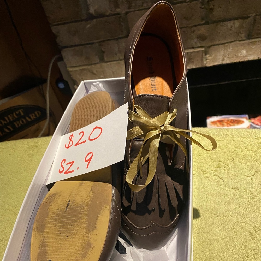 Mocha satin shoe strings by sacred heart